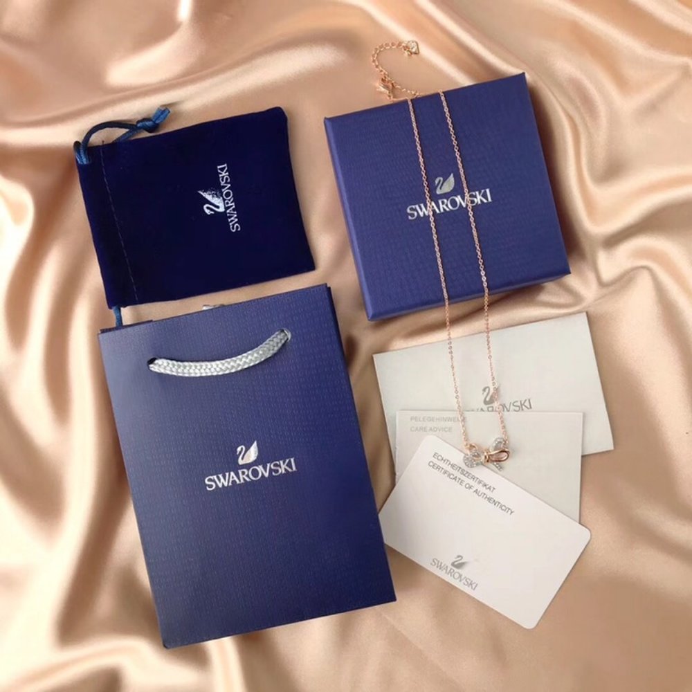 Swarovski bow chain